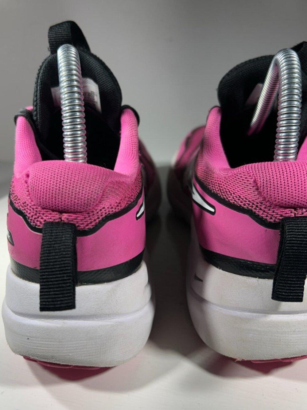 Nike Cosmic Runner Girls Running Shoes Size 4.5 Youth 4.5Y Pink Sneakers Kids - Picture 6 of 12